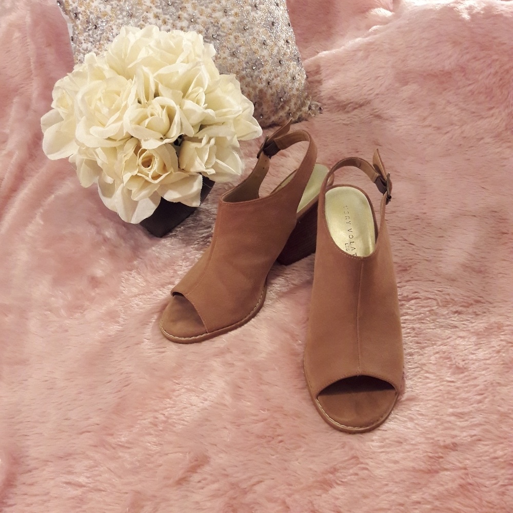 Platform Sandals - Picture 3 of 6